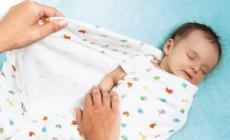 Как пеленать ребенка в одеяло